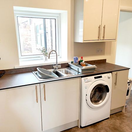 Douglas House, Near Hospital, Attractive And Comfy 2 Bedroom House With Enclosed Yard To Rear Carlisle  Exterior photo